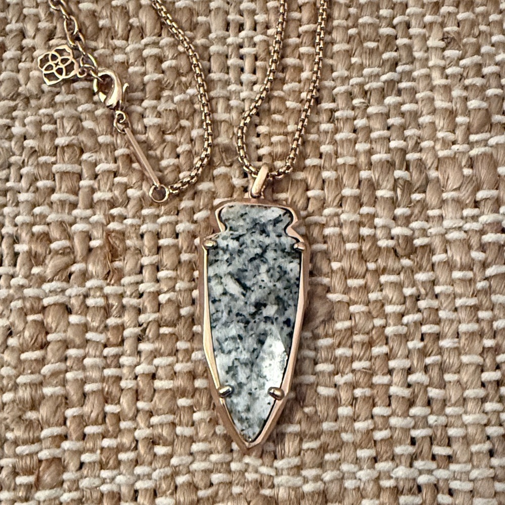 Kendra Scott Kimmy Necklace Gray Granite Pendant